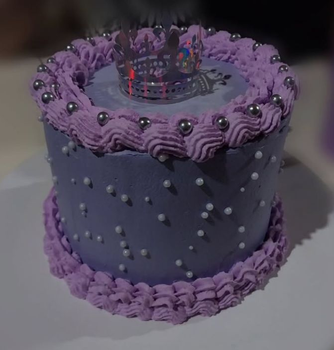 Amor en Capas (Tortas personalizadas)